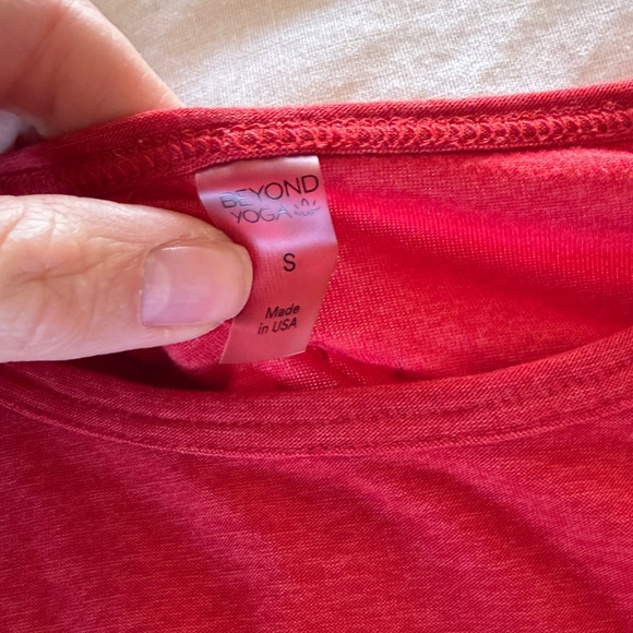 Beyond yoga comfy long sleeve tee - Picture 2 of 3